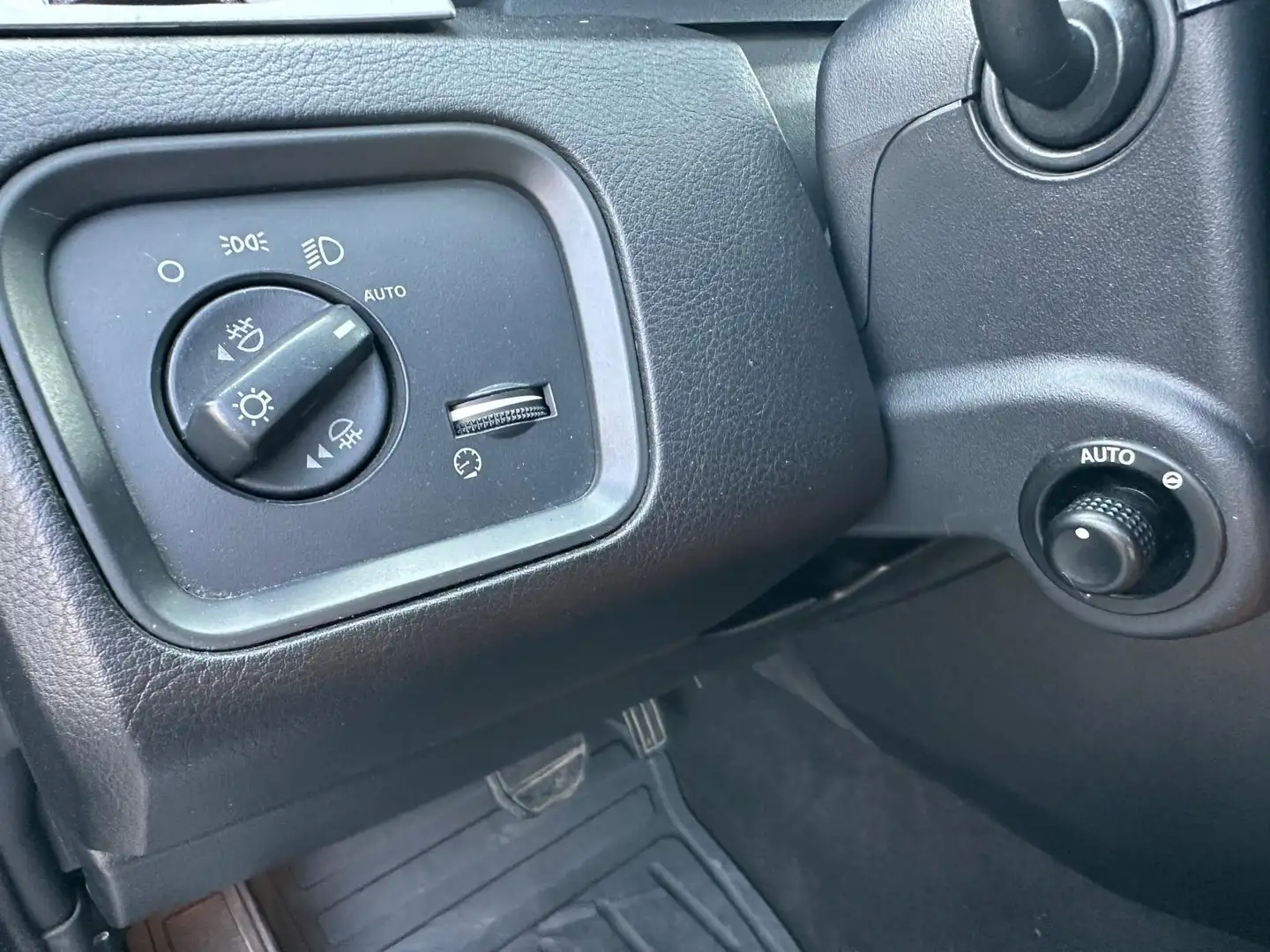 16553d5b-c94a-432c-b087-aaea5ce15b7d_35273380-f451-4b4b-98de-29cbb92f52e2