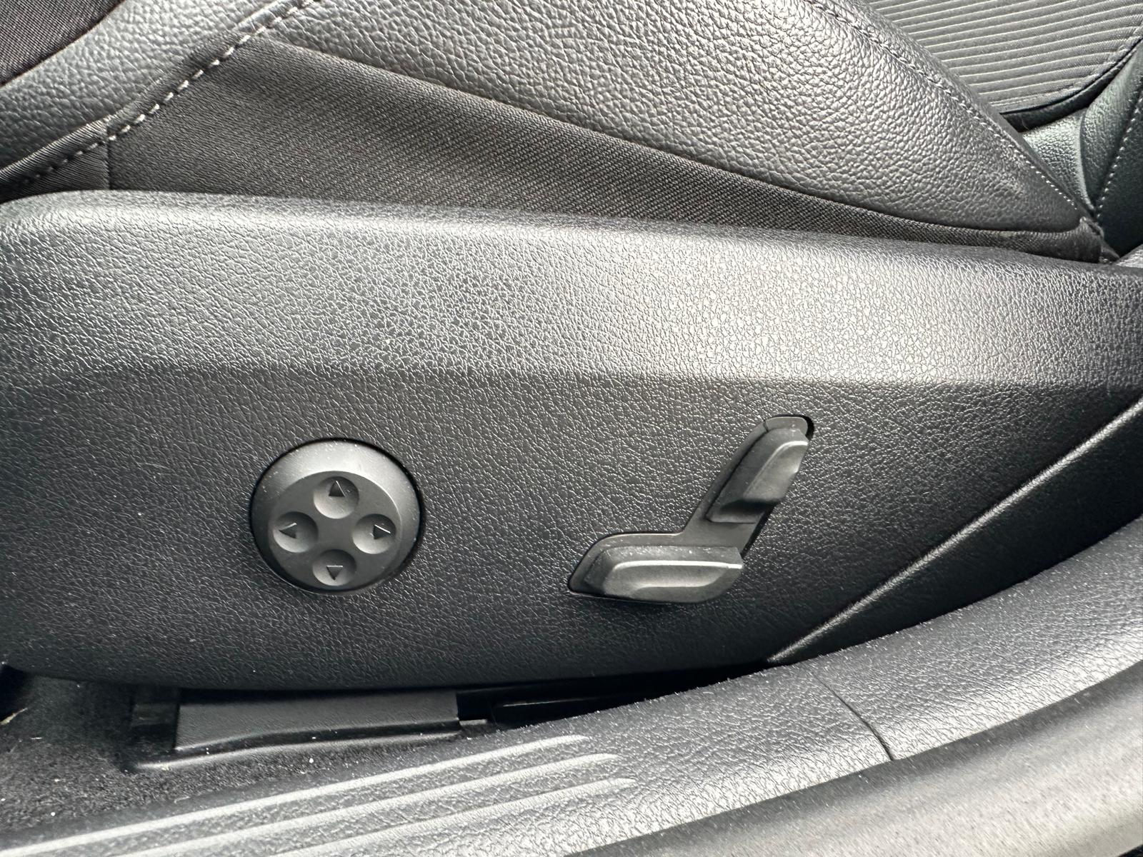 WhatsApp Image 2025-10-24 at 11.47.44 (10)